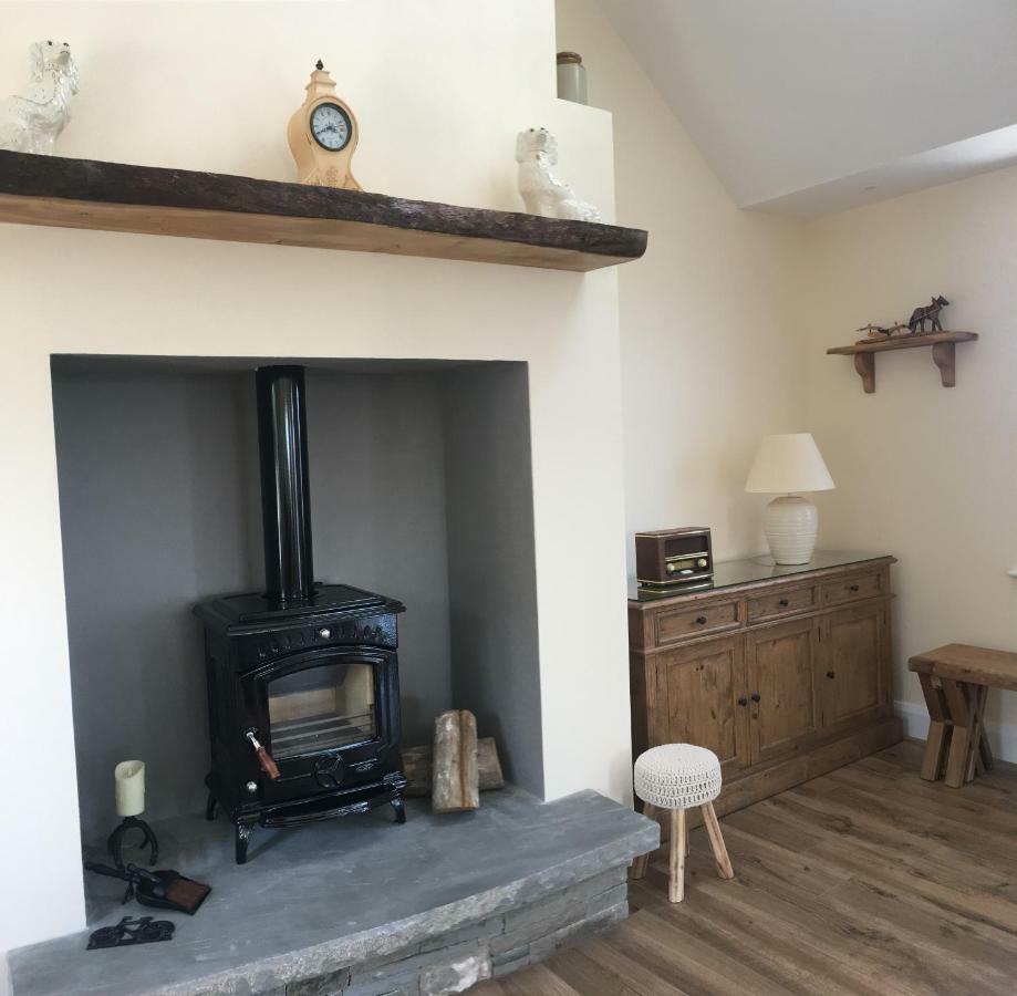 Conway'S Cottage With Sea View Nestling By Cliffs-Of-Moher ลิสกานเนอร์ ภายนอก รูปภาพ