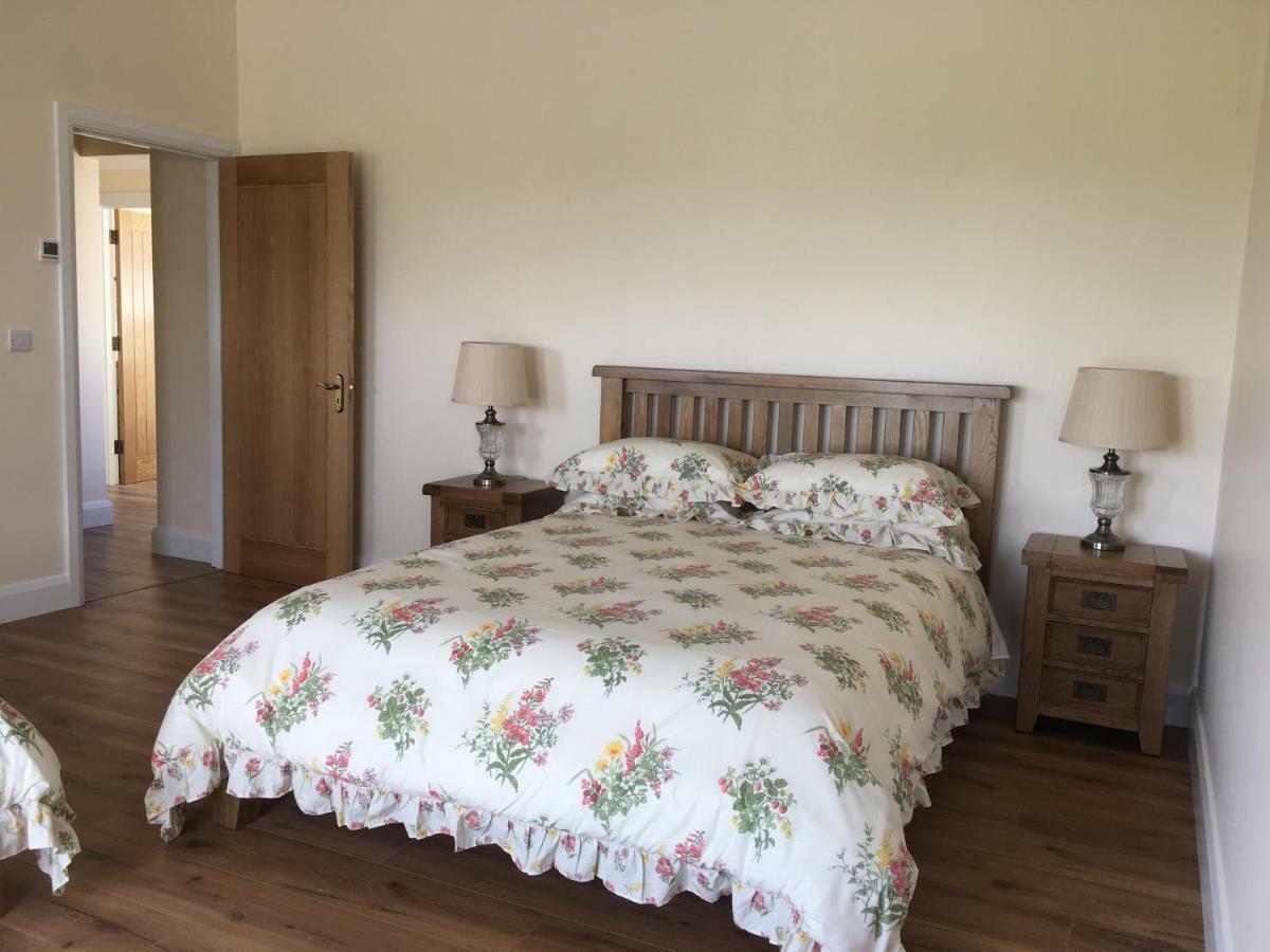 Conway'S Cottage With Sea View Nestling By Cliffs-Of-Moher ลิสกานเนอร์ ภายนอก รูปภาพ