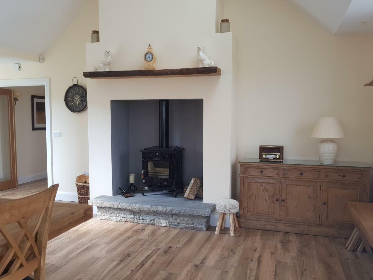 Conway'S Cottage With Sea View Nestling By Cliffs-Of-Moher ลิสกานเนอร์ ภายนอก รูปภาพ