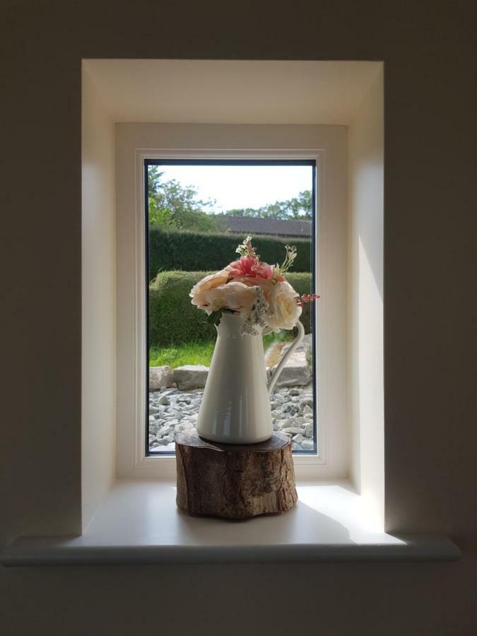 Conway'S Cottage With Sea View Nestling By Cliffs-Of-Moher ลิสกานเนอร์ ภายนอก รูปภาพ