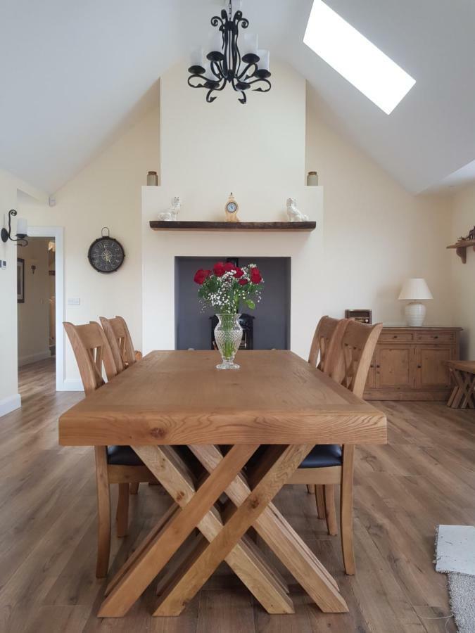 Conway'S Cottage With Sea View Nestling By Cliffs-Of-Moher ลิสกานเนอร์ ภายนอก รูปภาพ